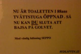 Hur stampat jordgolv åter blev på modet i inredningskretsar Hur stampat jordgolv åter blev på modet i inredningskretsar